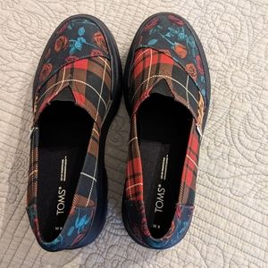 NIB Tom's shoes leopard / plaid / roses chunky sole size 8